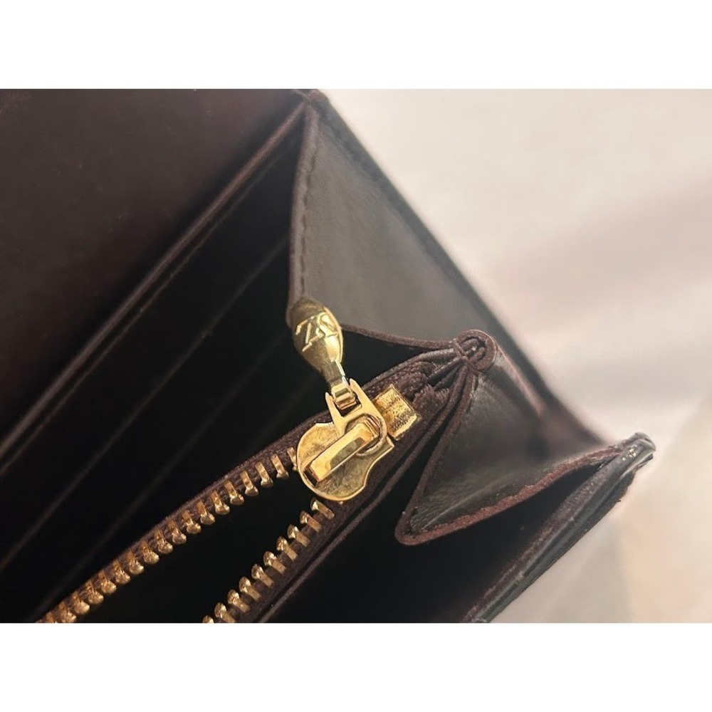 Louis Vuitton Oxblood Patent Monogram Vernis Sarah Wallet Amarante 2007 French - Picture 8 of 11